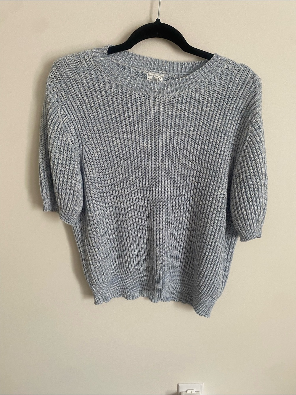 Sadie & Sage Light Blue Ribbed Short-Sleeve Crew Sweater